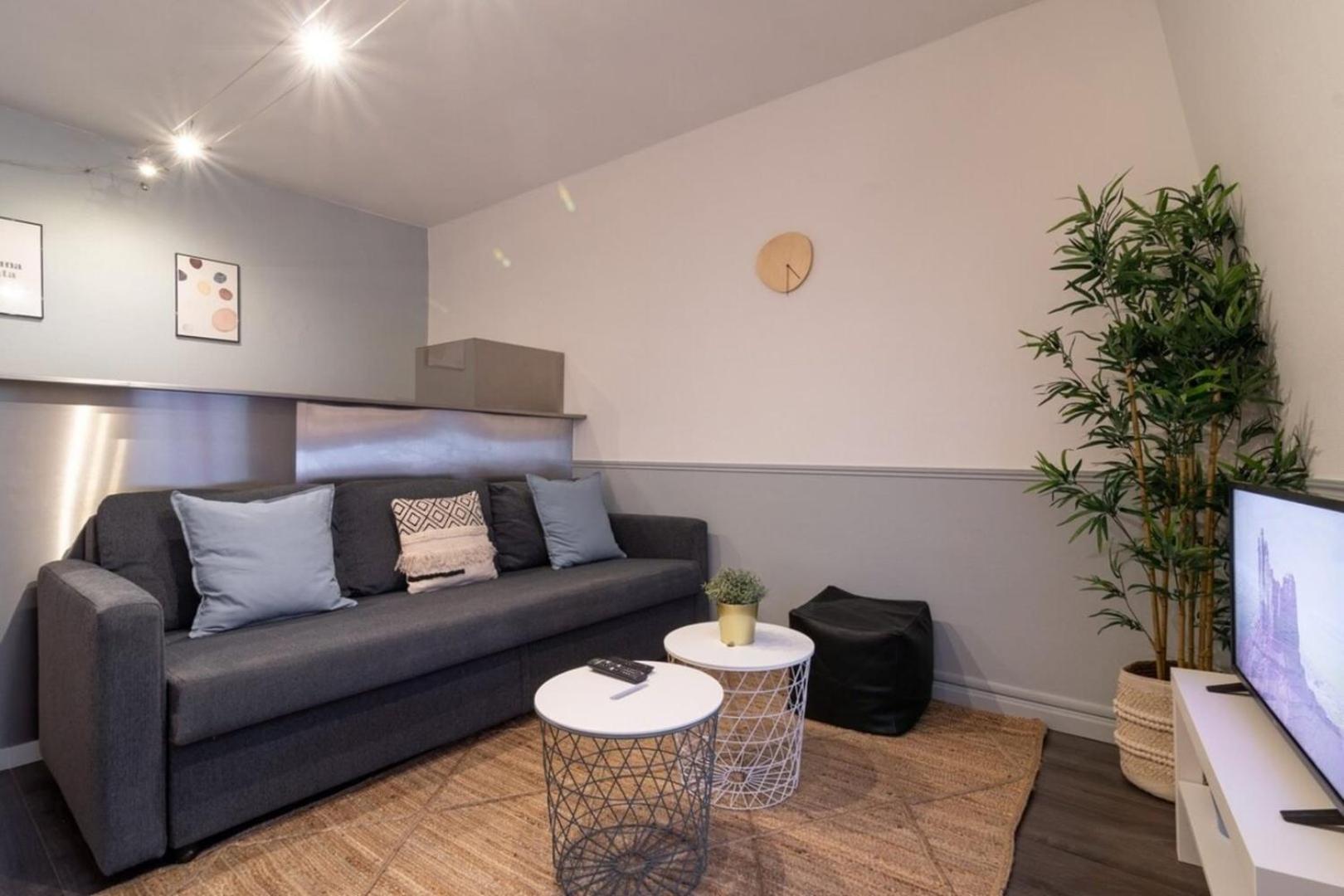טורקואן Apartment Near The Train Station Ouigo Tgv מראה חיצוני תמונה