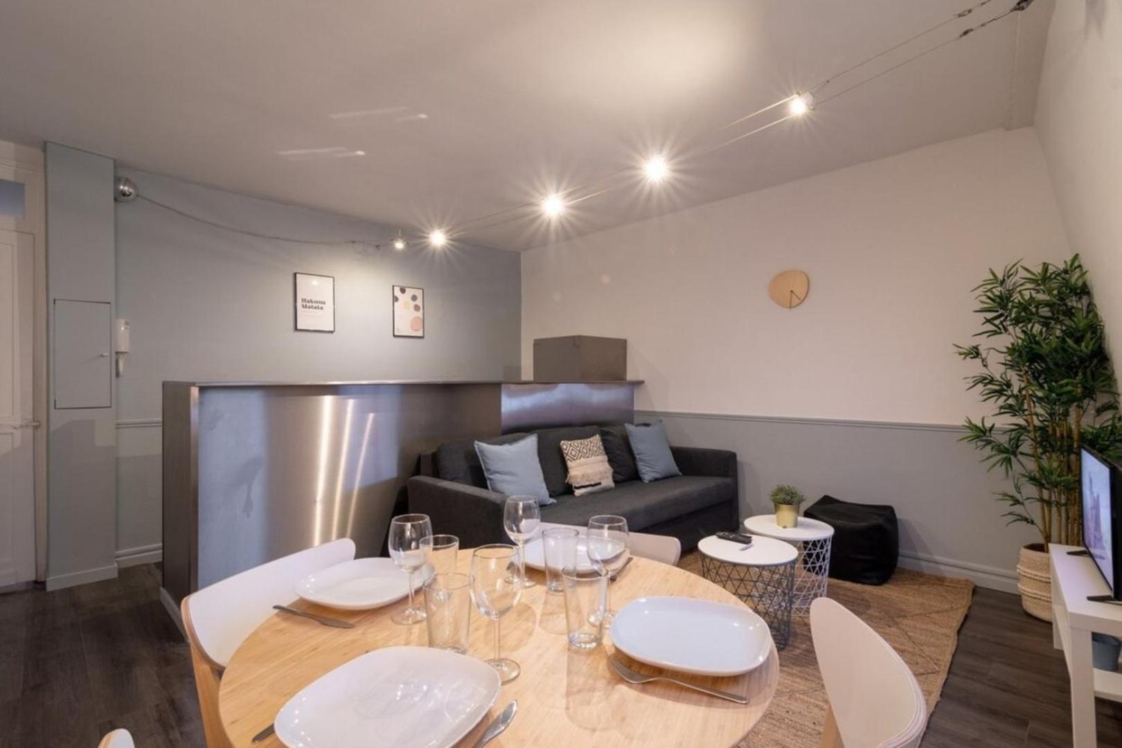 טורקואן Apartment Near The Train Station Ouigo Tgv מראה חיצוני תמונה